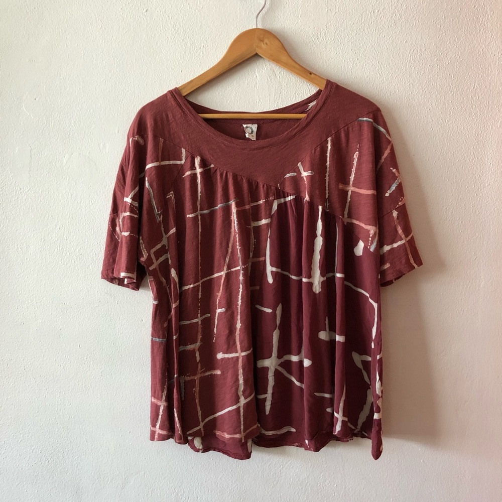 Anthropologie Akemi + Kin Maroon and White Top